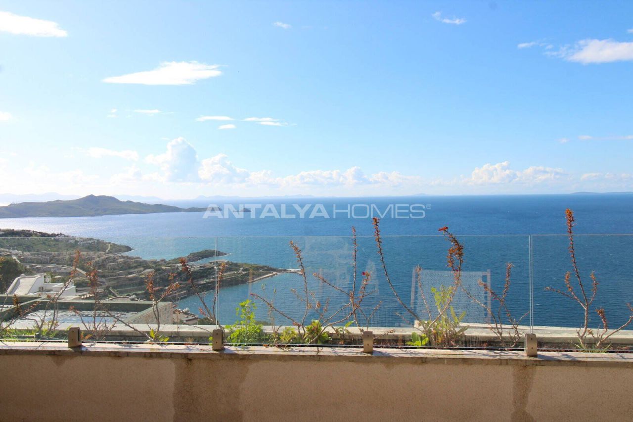 Villa à Bodrum, Turquie, 166 m² - image 1