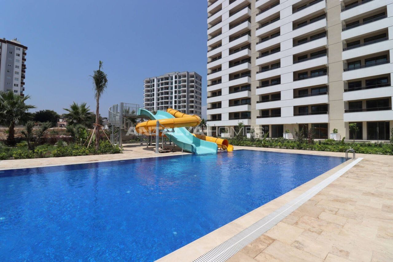 Appartement Mezitli, Turquie, 82 m² - image 1