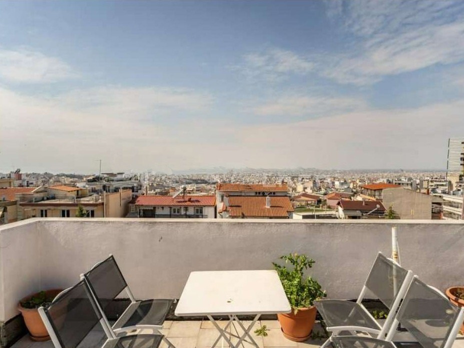 Flat in Thessaloniki, Greece, 76 m² - picture 10