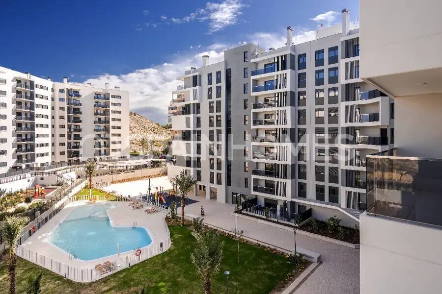 Apartamento en Alicante, España, 104 m² - imagen 1