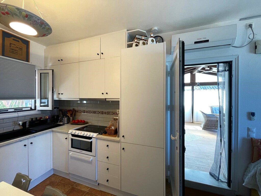 Flat in Corfu, Greece, 55 m² - picture 10