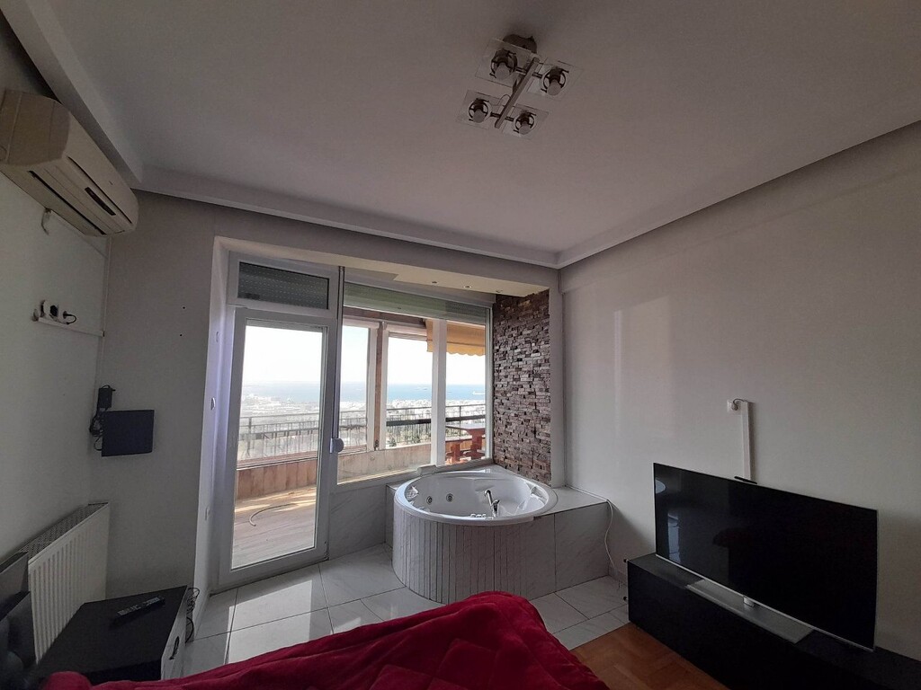 Flat in Thessaloniki, Greece, 135 m² - picture 10
