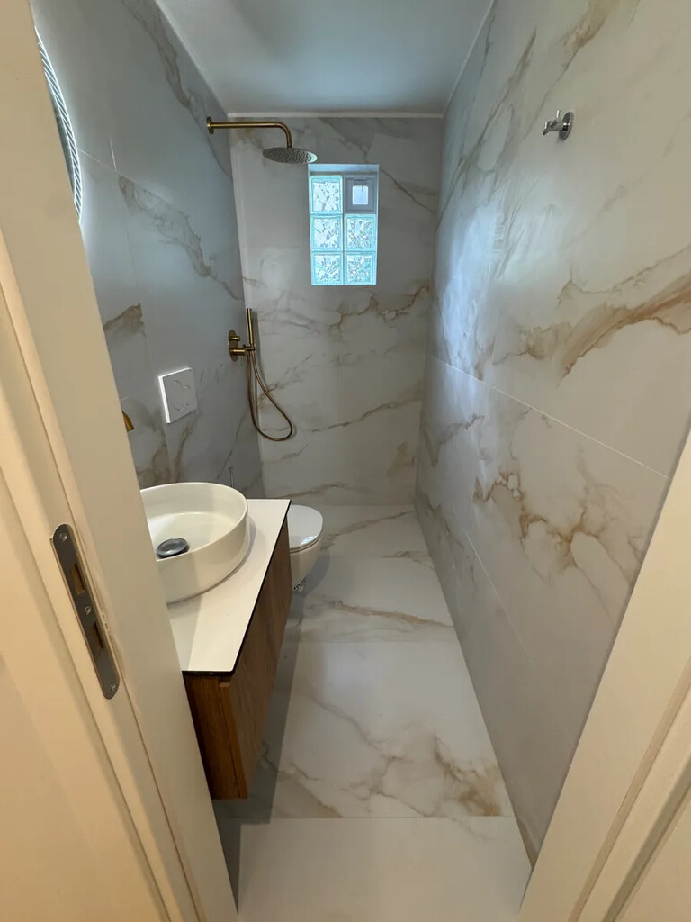 Flat in Athens, Greece, 40 m² - picture 10