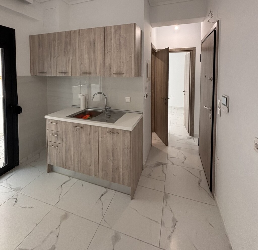 Flat in Thessaloniki, Greece, 42 m² - picture 11