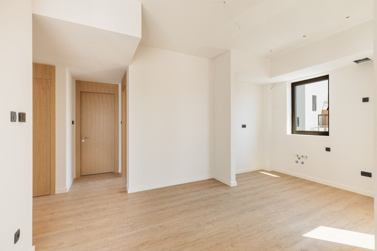 Appartement à Tivat, Monténégro, 81 m² - image 4