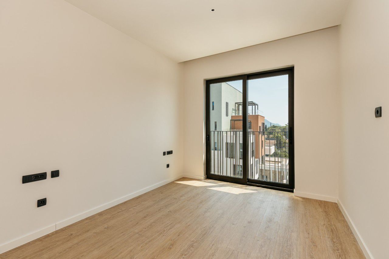 Appartement à Tivat, Monténégro, 81 m² - image 7