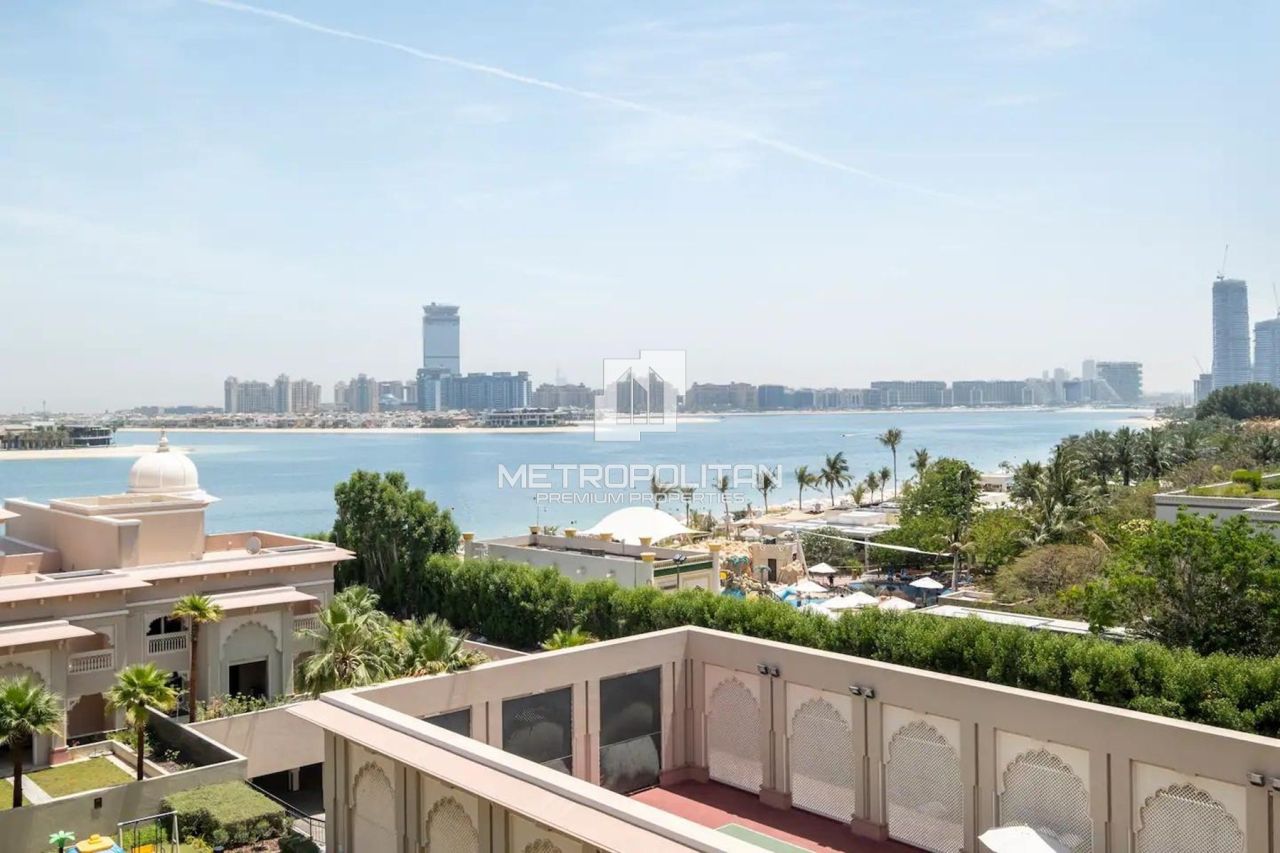 Apartamento en Dubái, EAU, 163 m² - imagen 1