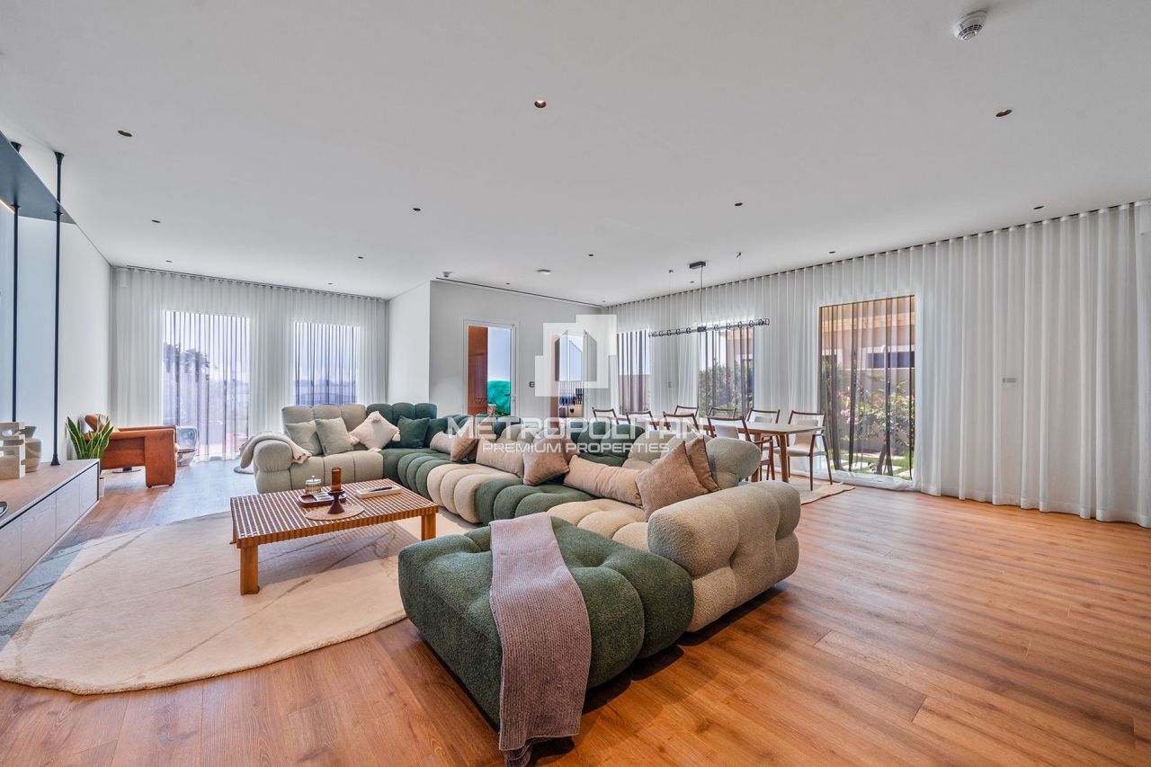 Villa en Dubái, EAU, 634 m² - imagen 1
