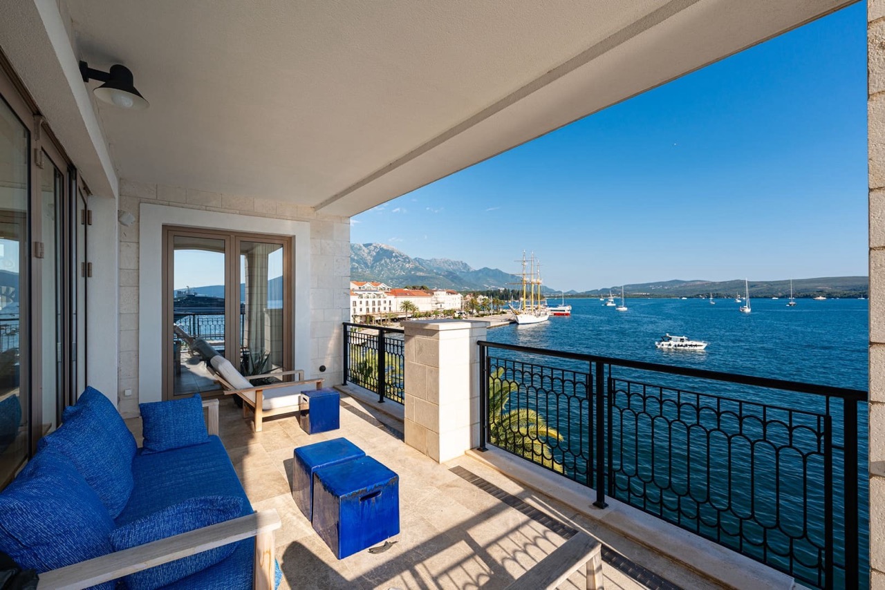 Appartamento a Tivat, Montenegro, 237 m² - foto 17