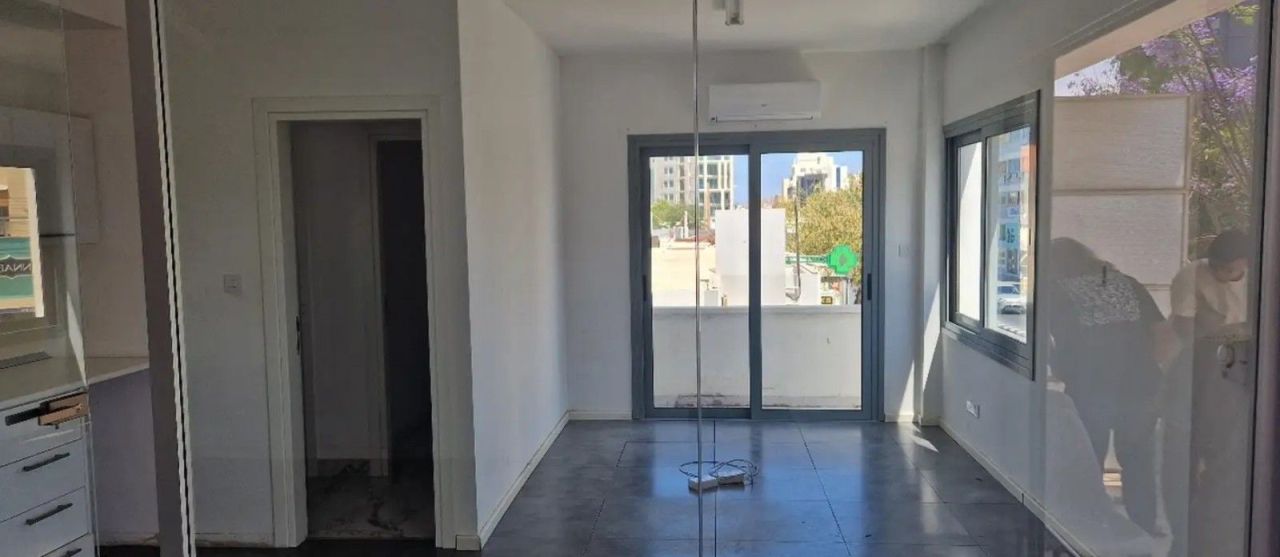 Ufficio a Limassol, Cipro, 80 m² - foto 3