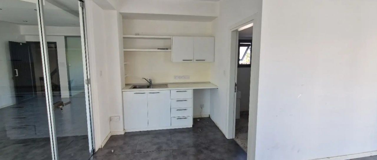 Ufficio a Limassol, Cipro, 80 m² - foto 4