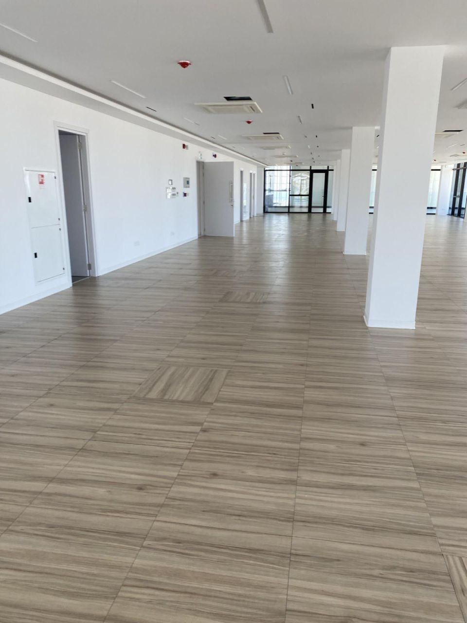 Office in Limassol, Cyprus, 605 m² - picture 6