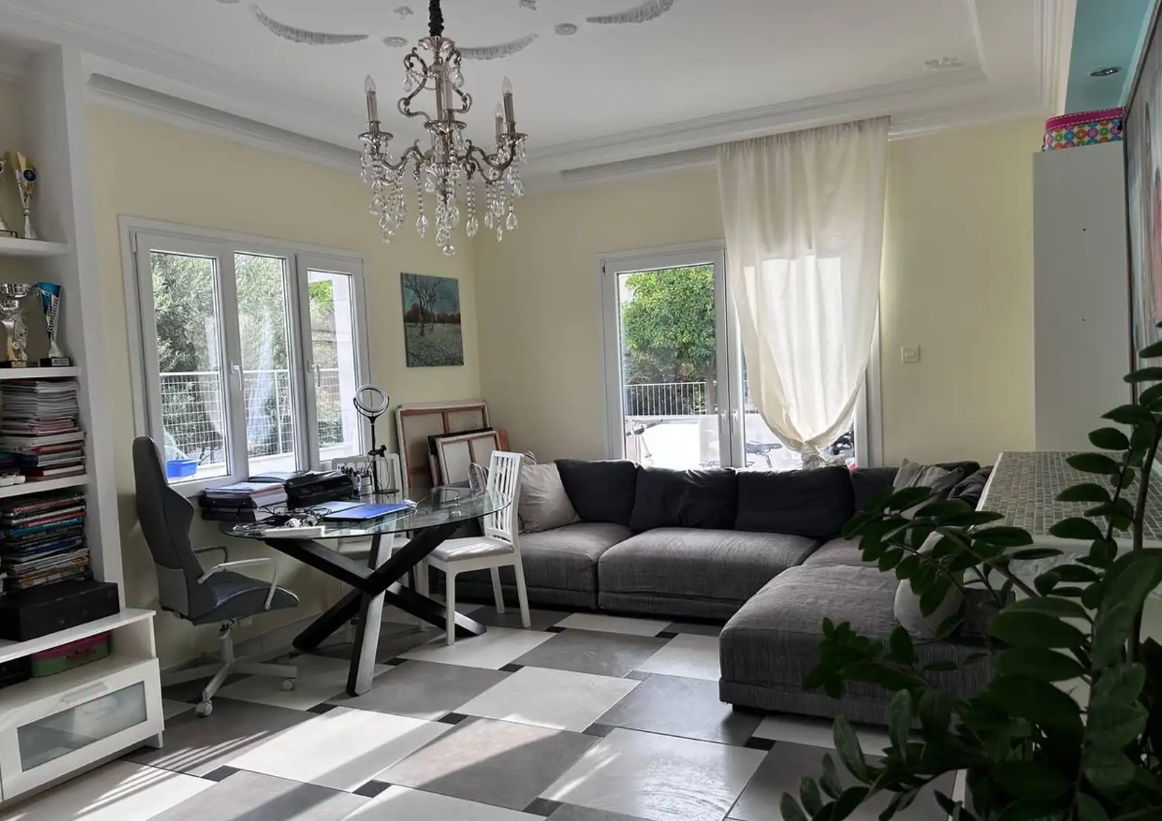 House in Limassol, Cyprus, 224 m² - picture 1