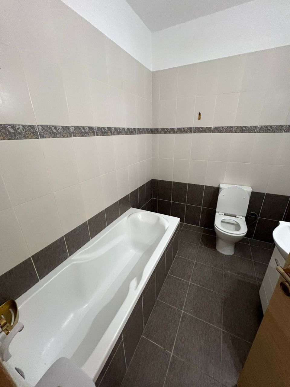 House in Agios Athanasios, Cyprus - picture 5