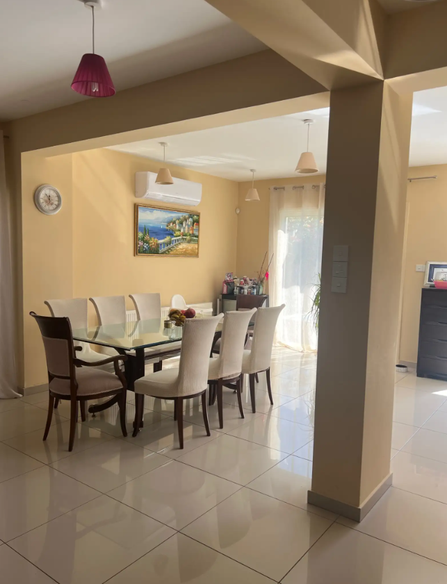 Casa a Mouttagiaka, Cipro, 240 m² - foto 7