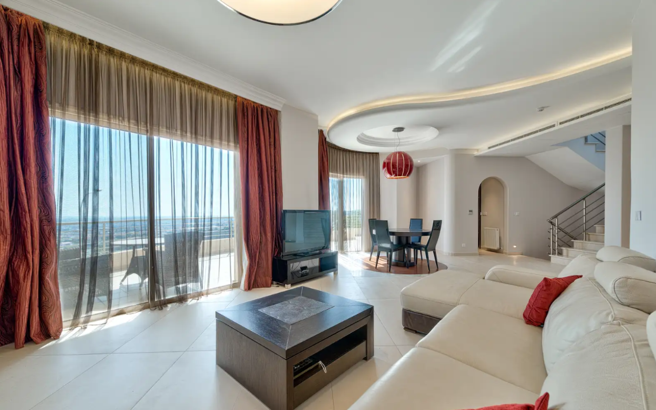 Maison à Germasogeia, Chypre, 287 m² - image 9