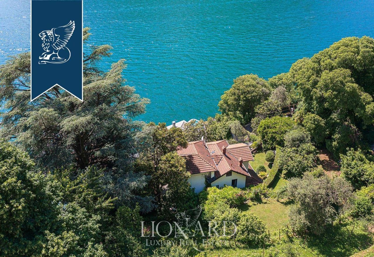 Villa in Pognana Lario, Italien, 280 m² - Foto 1