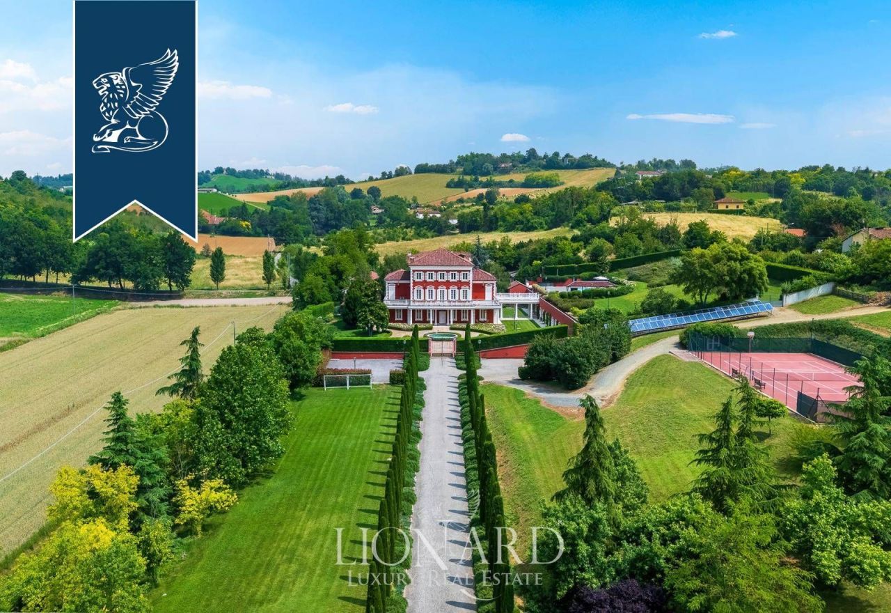 Villa en Alessandria, Italia, 1 205 m² - imagen 2