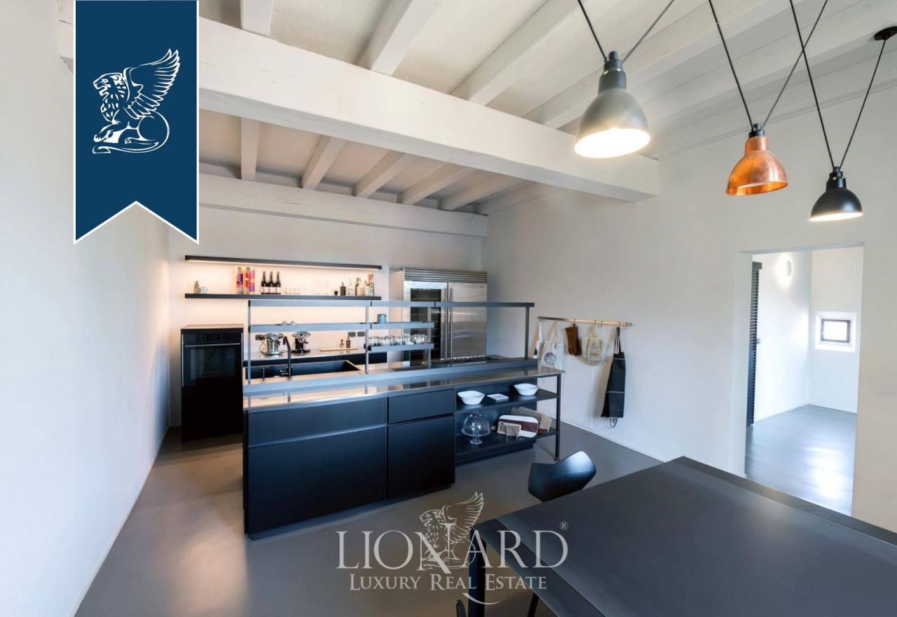 Apartment in Bologna, Italy, 442 m² - picture 5