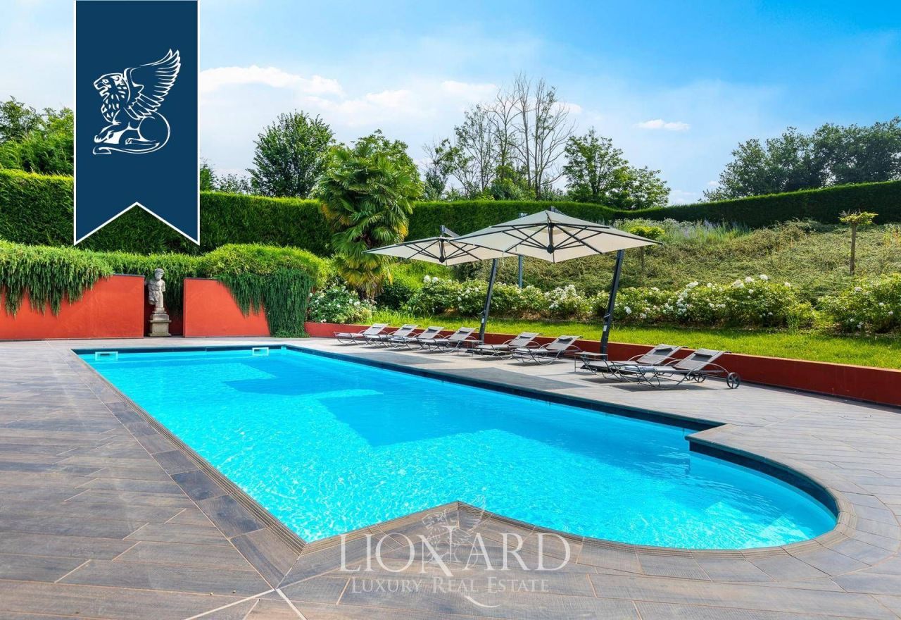 Villa en Alessandria, Italia, 1 205 m² - imagen 8