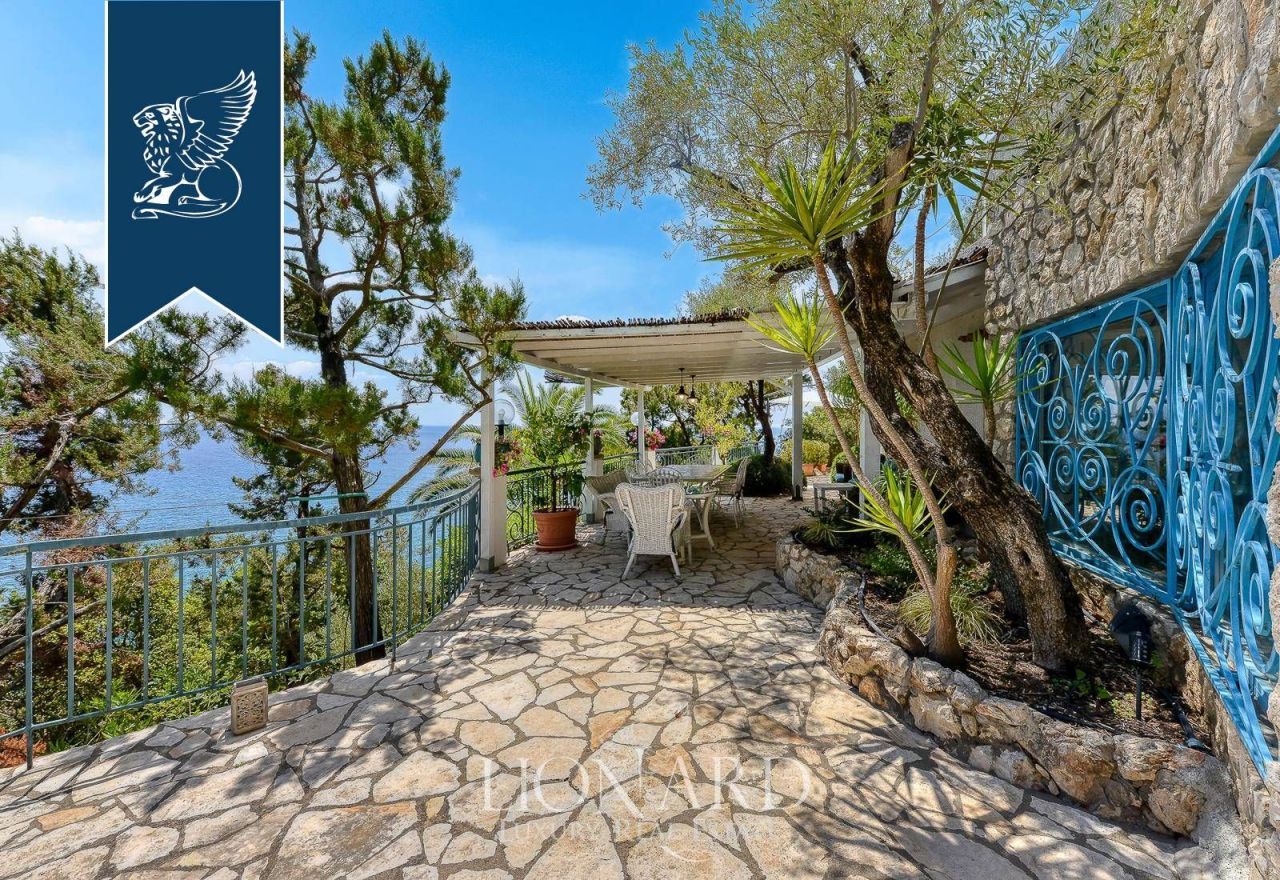 Villa à San Felice Circeo, Italie, 190 m² - image 11