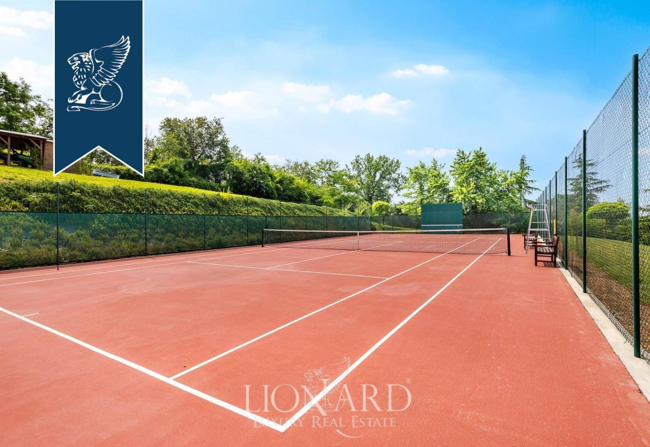 Villa en Alessandria, Italia, 1 205 m² - imagen 12