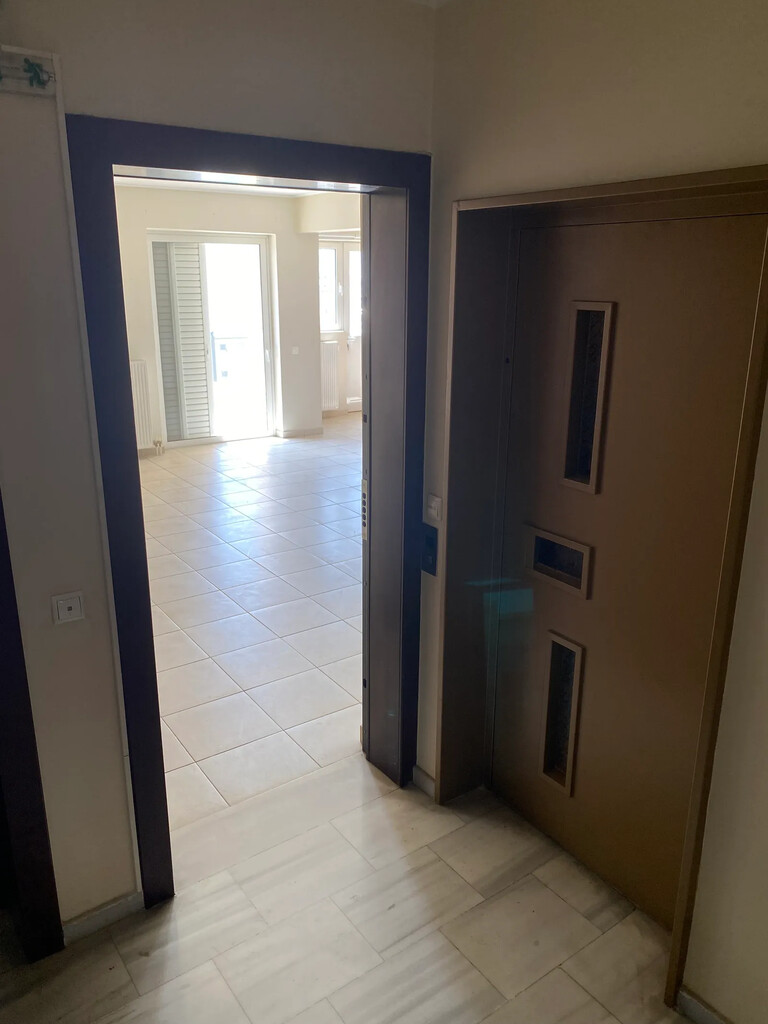 Flat in Athens, Greece, 87 m² - picture 12