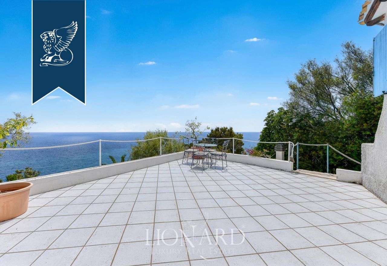 Villa à San Felice Circeo, Italie, 190 m² - image 13