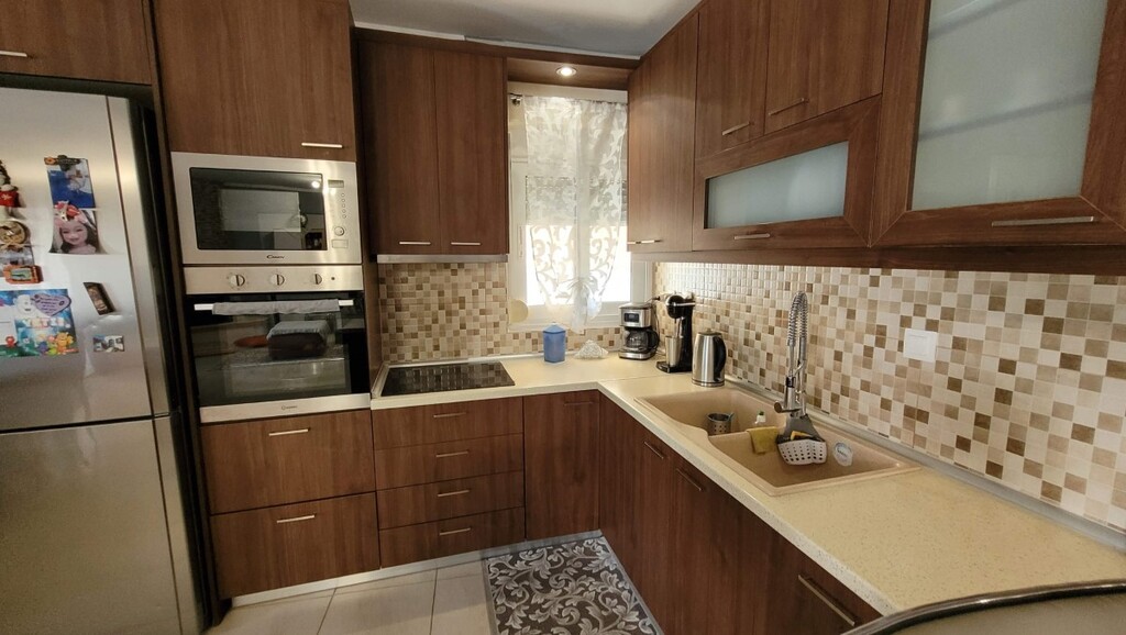 Flat in Thessaloniki, Greece, 84 m² - picture 12