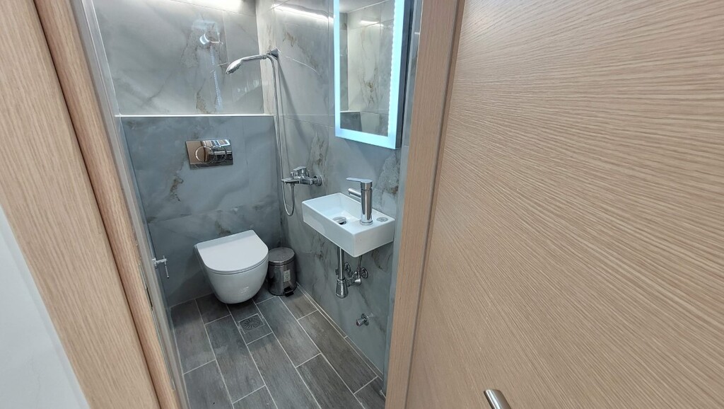 Flat in Thessaloniki, Greece, 26 m² - picture 12