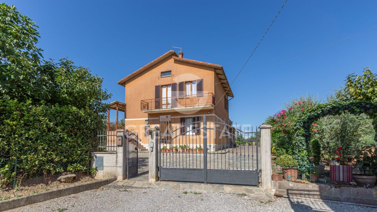 Villa à Castiglione del Lago, Italie, 204.95 m² - image 1