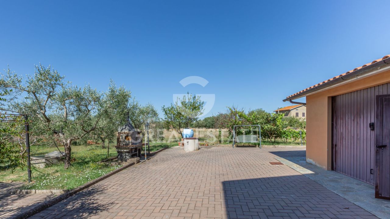 Villa in Castiglione del Lago, Italien, 204.95 m² - Foto 6