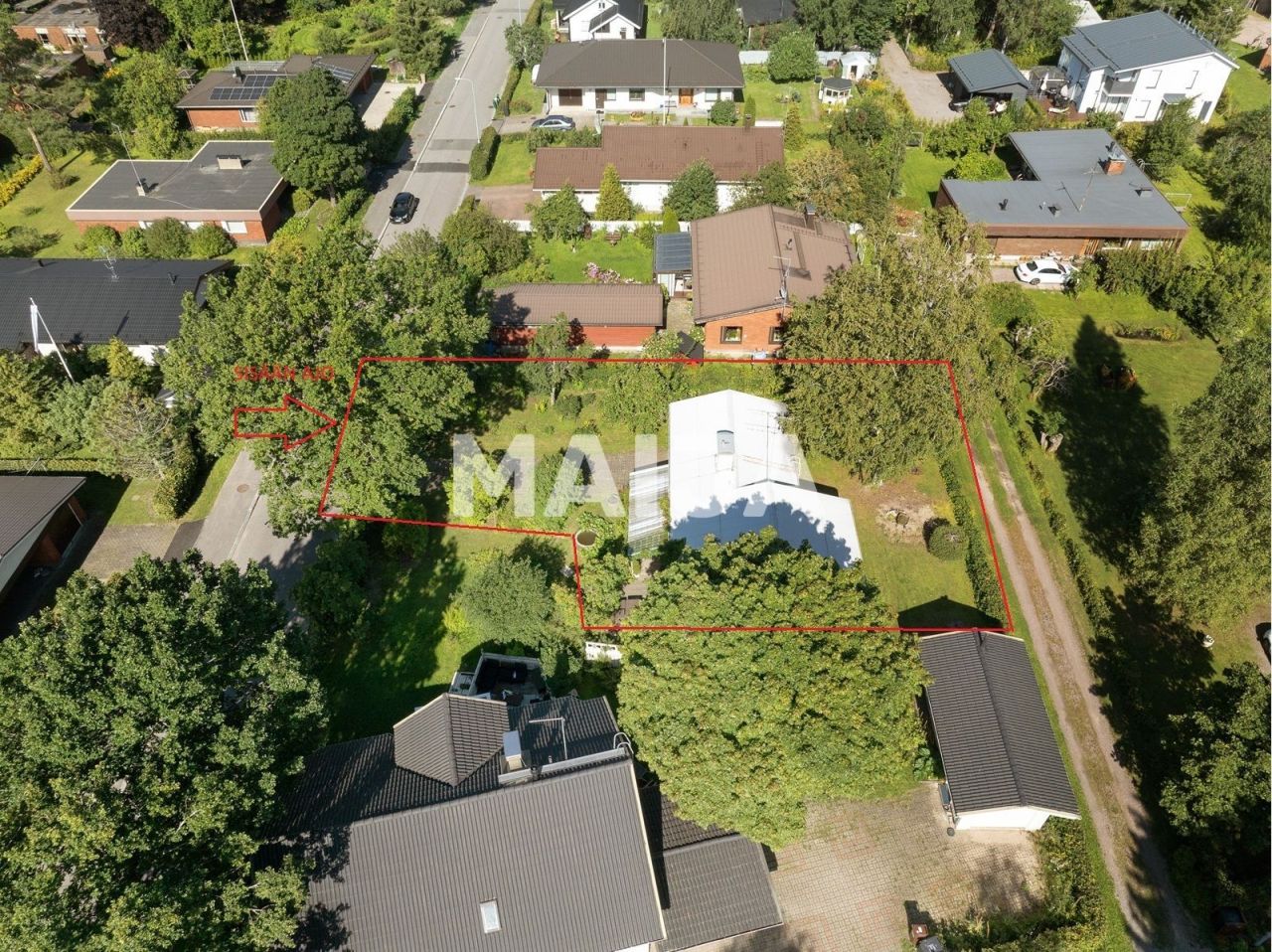 Terrain à Helsinki, Finlande, 1 415 m² - image 1