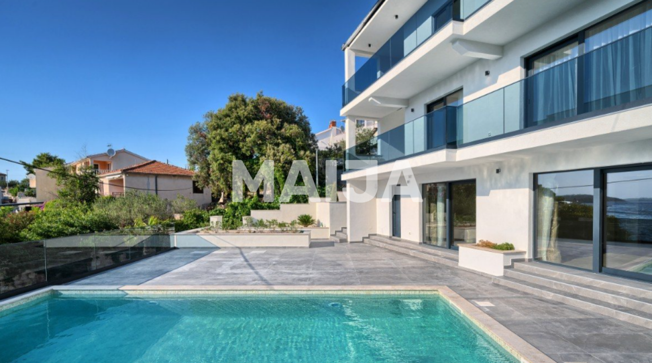 Villa à Rogoznica, Croatie, 225 m² - image 4