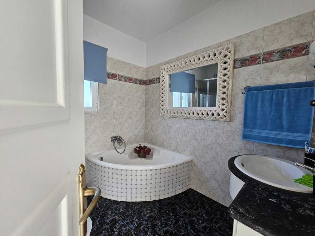 Villa à Héraklion, Grèce, 200 m² - image 13