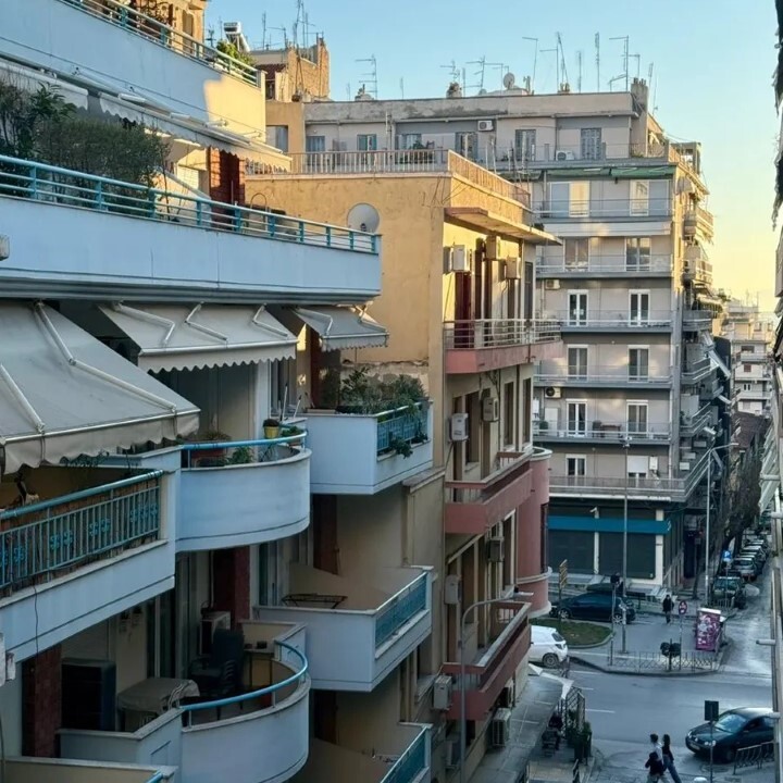 Flat in Thessaloniki, Greece, 52 m² - picture 17