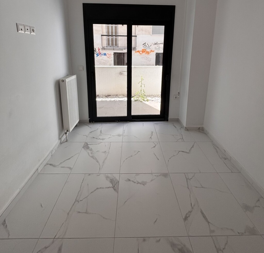 Flat in Thessaloniki, Greece, 42 m² - picture 18