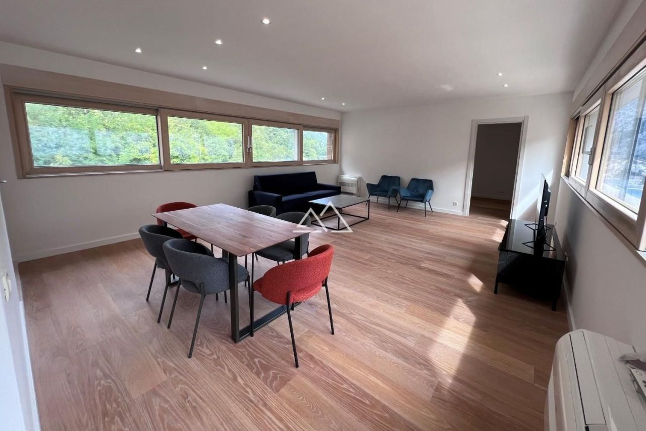 Apartment in Kotor, Montenegro, 198 m² - picture 3