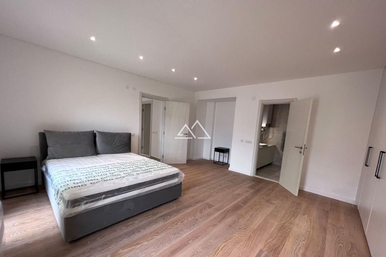 Apartment in Kotor, Montenegro, 198 m² - picture 16