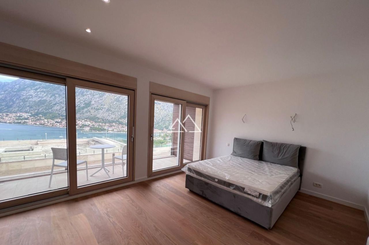 Apartment in Kotor, Montenegro, 198 m² - picture 18