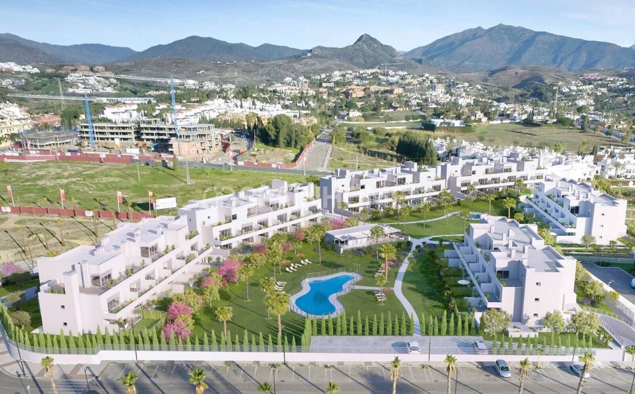 Penthouse in Estepona, Spanien, 100 m² - Foto 1
