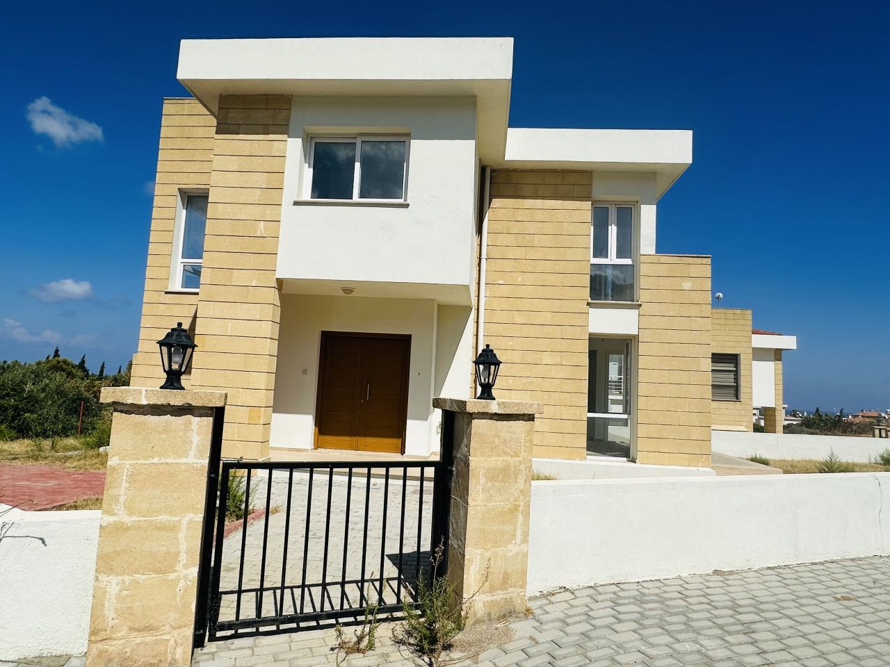Villa en Alsancak, Chipre, 180 m² - imagen 2