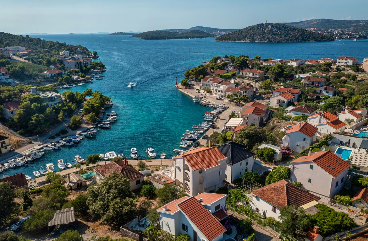 Villa in Rogoznica, Croatia, 225 m² - picture 2