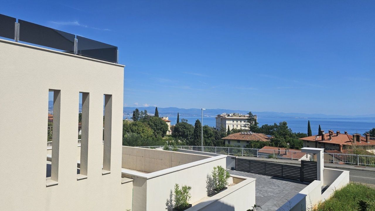 Villa en Lovran, Croacia, 298 m² - imagen 4