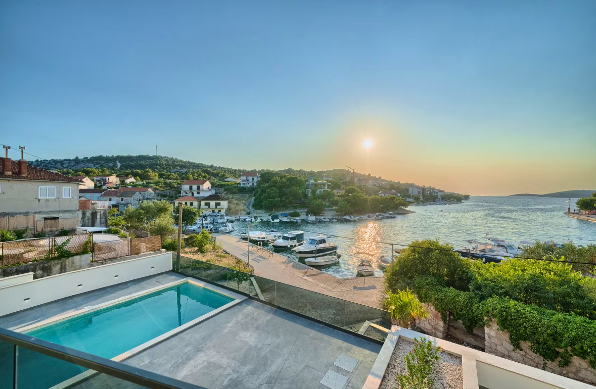 Villa in Rogoznica, Croatia, 225 m² - picture 5