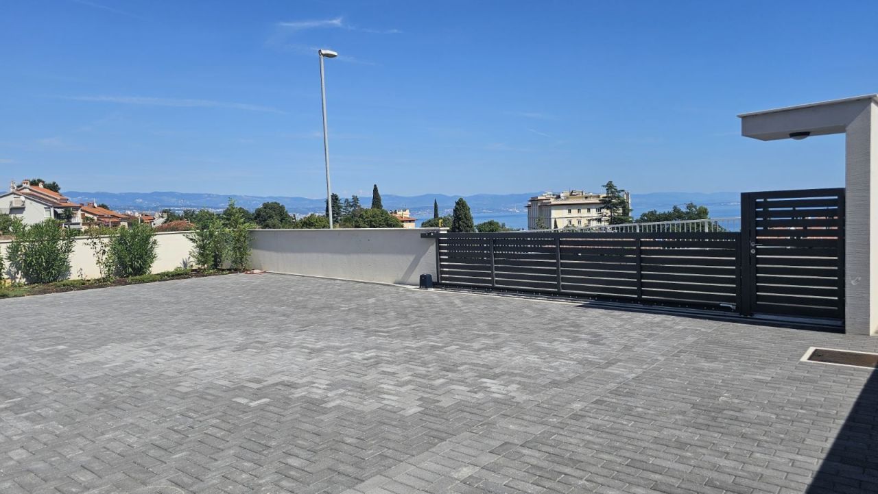 Villa en Lovran, Croacia, 298 m² - imagen 10