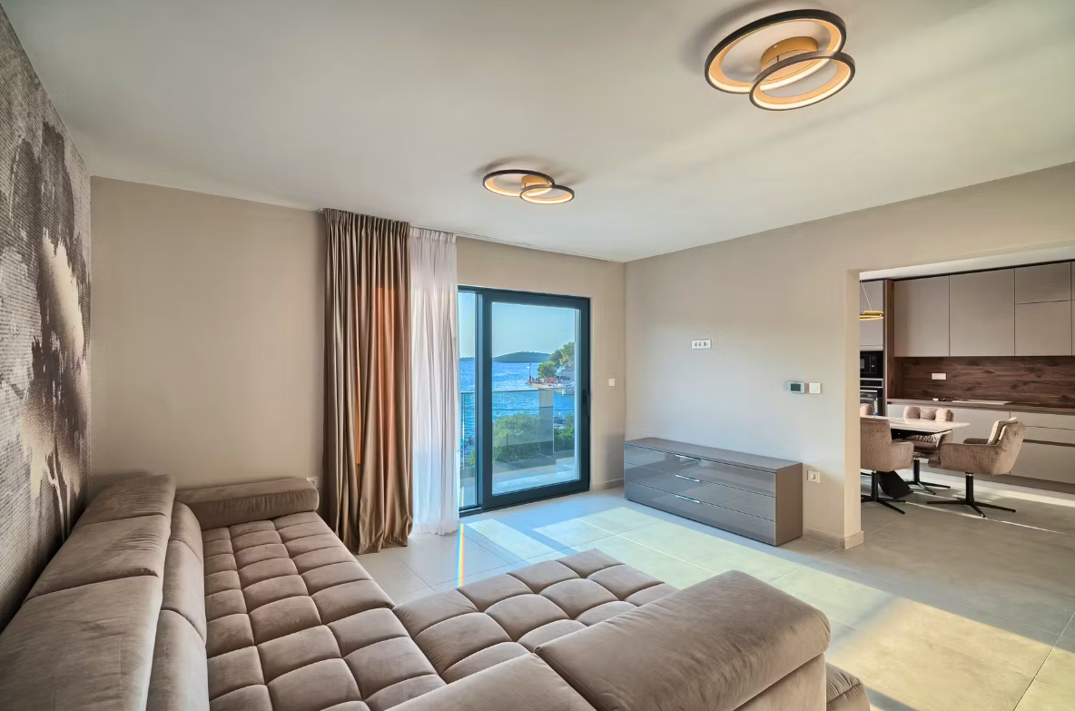 Villa in Rogoznica, Croatia, 225 m² - picture 12