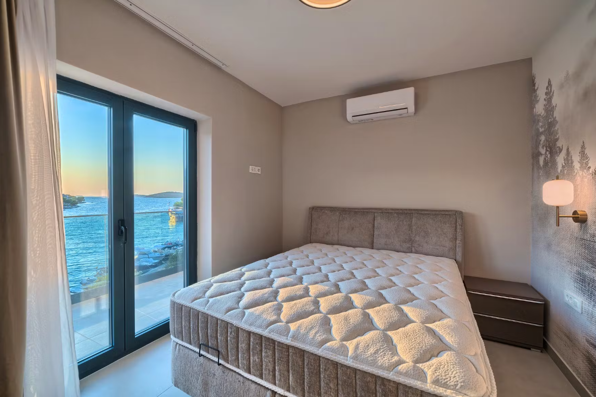 Villa in Rogoznica, Croatia, 225 m² - picture 13