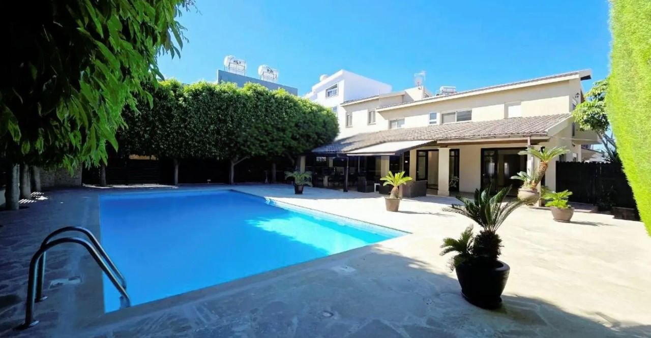 Maison à Limassol, Chypre, 500 m² - image 1