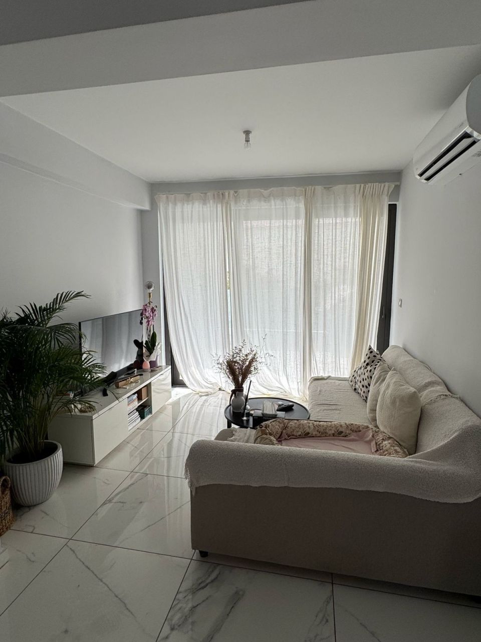 Appartement sur la plage de Finikoudes, Chypre - image 1